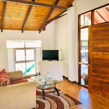 Star Holiday Home Нувара-Элия Экстерьер фото