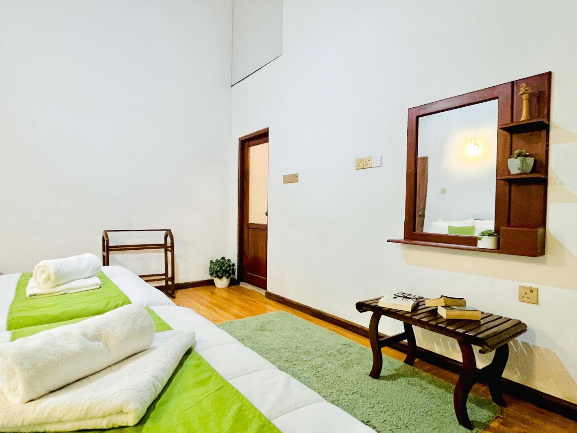 Star Holiday Home Нувара-Элия Экстерьер фото